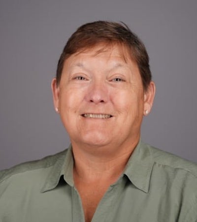 portrait of Jennifer Lott